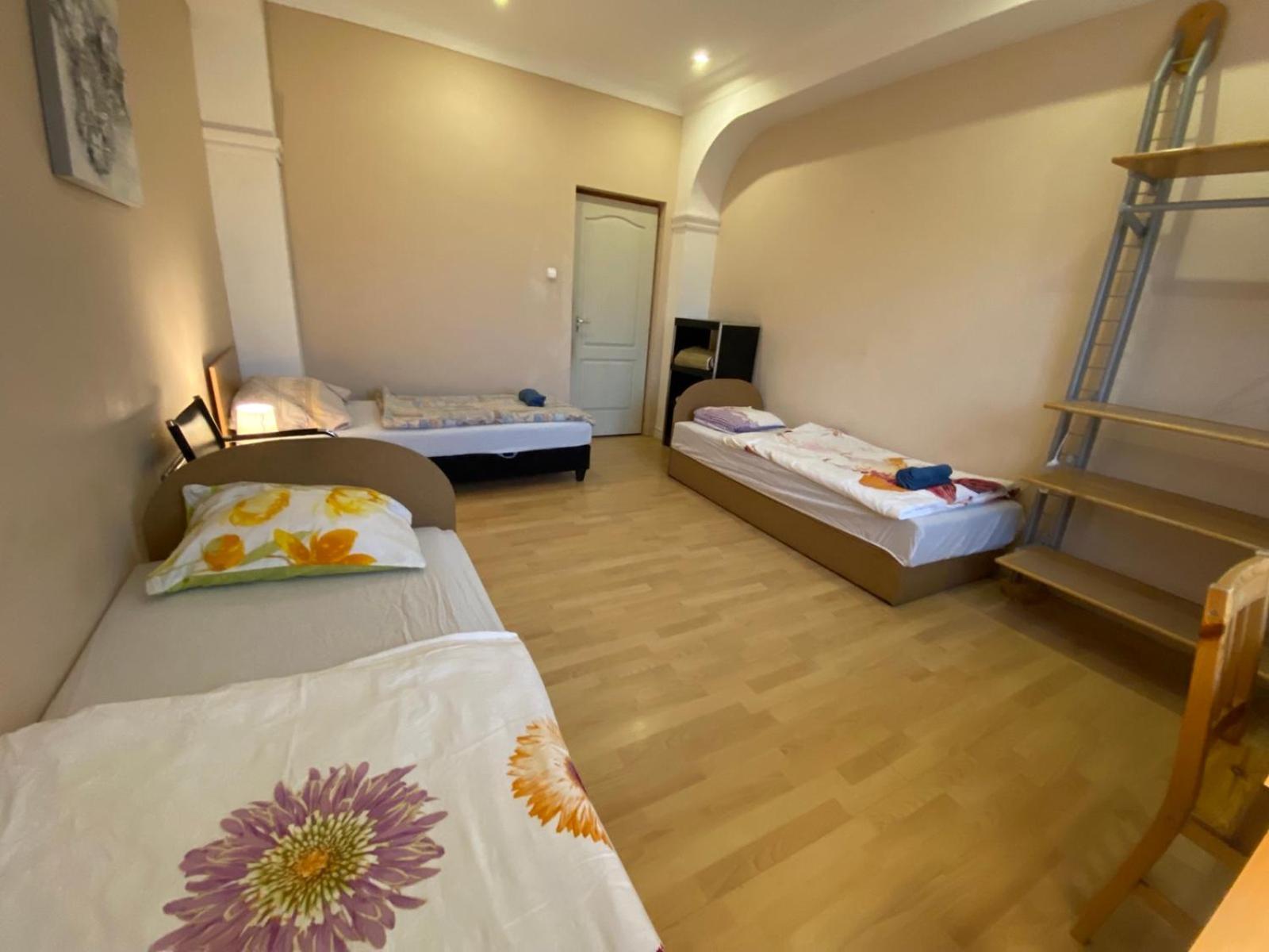 Hermina Apartmanhaz Budapest Luaran gambar